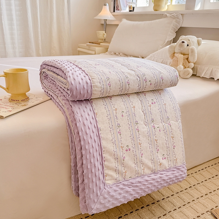 91家纺网 家纺一手货源 找家纺 梦依依 2026新款柔软舒适A类全棉豆豆被夏被春秋被子被芯 花季时光