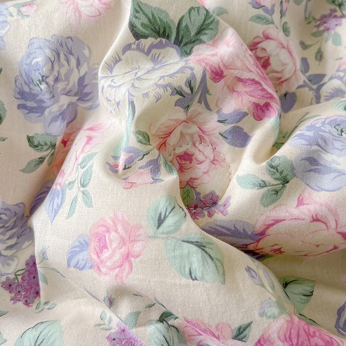 91家纺网 家纺一手货源 找家纺 梦依依 2026新款柔软舒适A类全棉豆豆被夏被春秋被子被芯 花森密语（粉）