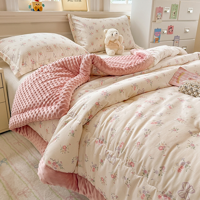 91家纺网 家纺一手货源 找家纺 梦依依 2026新款柔软舒适A类全棉豆豆被夏被春秋被子被芯 萝莉兔