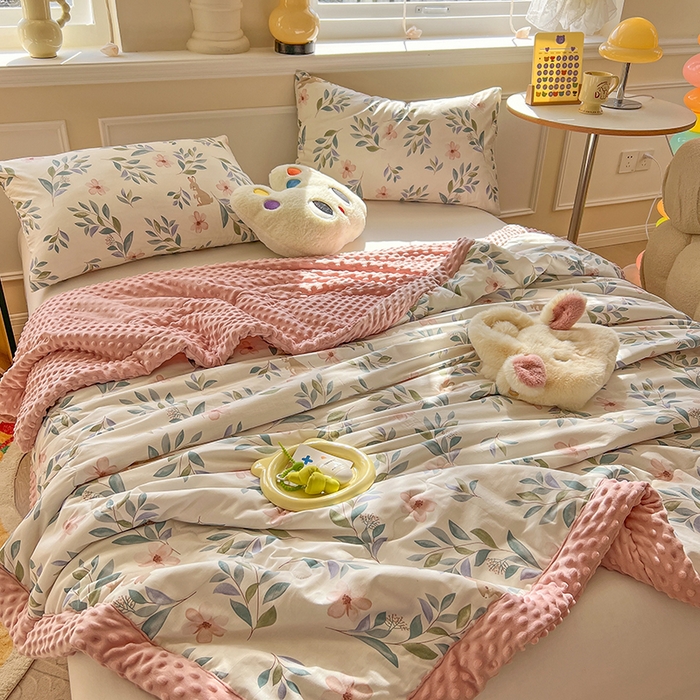 91家纺网 家纺一手货源 找家纺 梦依依 2026新款柔软舒适A类全棉豆豆被夏被春秋被子被芯 轻纱漫舞