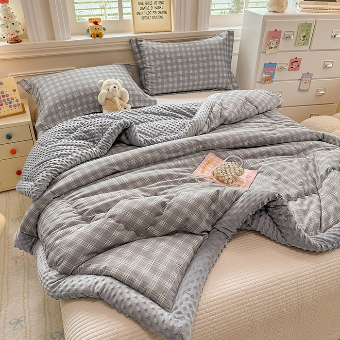 91家纺网 家纺一手货源 找家纺 梦依依 2026新款柔软舒适A类全棉豆豆被夏被春秋被子被芯 听风-灰