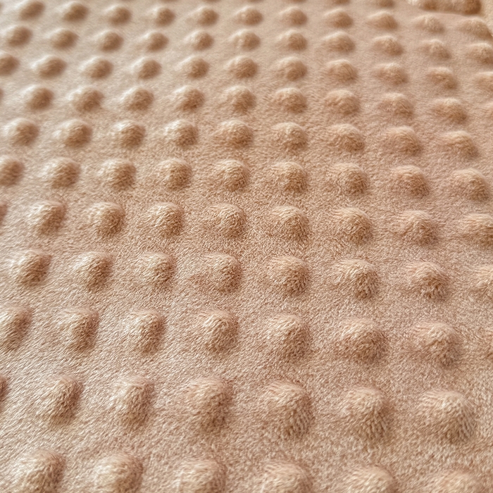 91家纺网 家纺一手货源 找家纺 梦依依 2026新款柔软舒适A类全棉豆豆被夏被春秋被子被芯 小黑点点-米