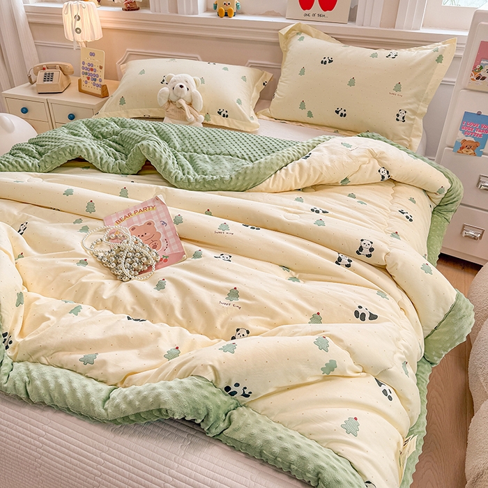 91家纺网 家纺一手货源 找家纺 梦依依 2026新款柔软舒适A类全棉豆豆被夏被春秋被子被芯 熊猫森林