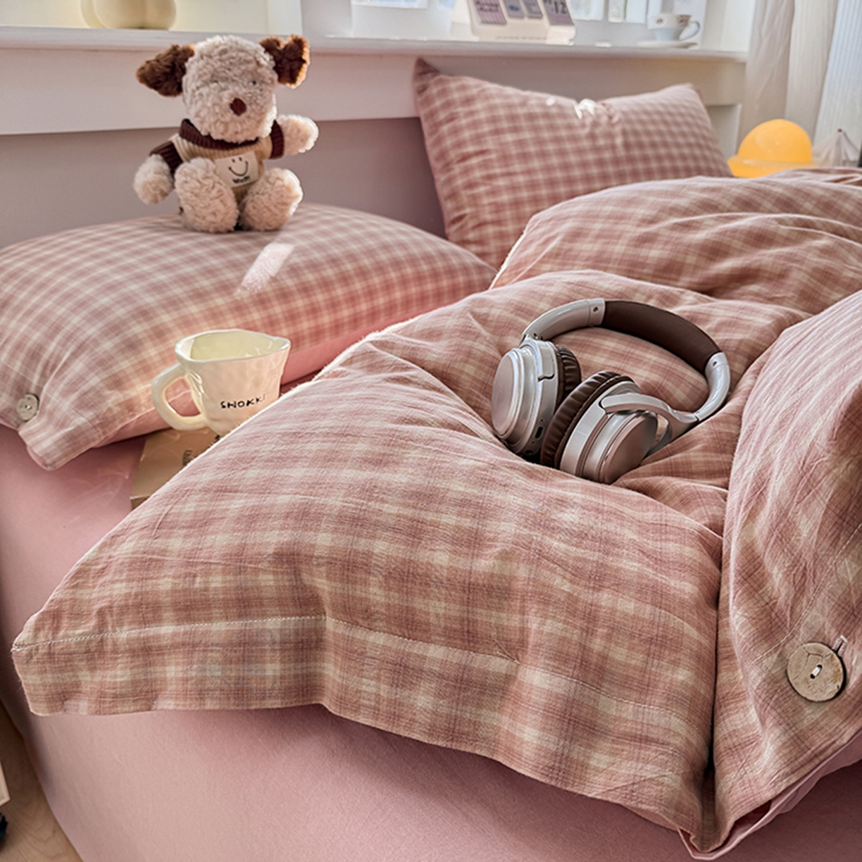 91家纺网 家纺一手货源 找家纺 梦依依 2026新款A类全棉色织水洗棉纯棉格子钮扣款四件套学生宿舍三件套 浣花