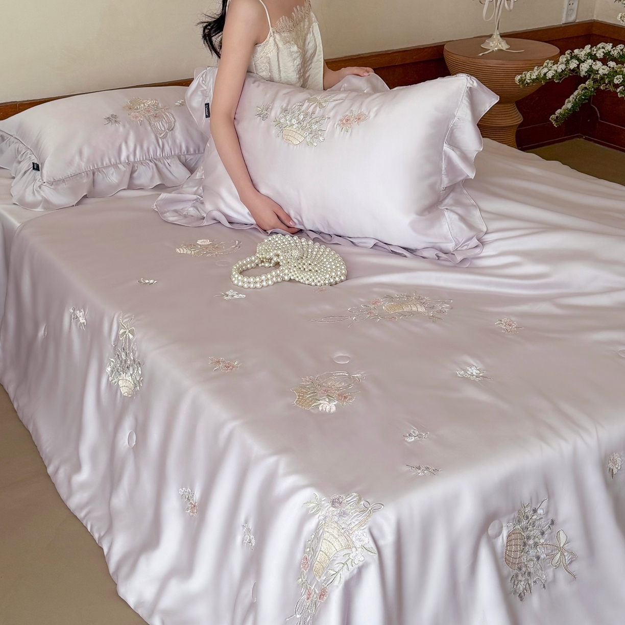 91家纺网 家纺一手货源 找家纺 鹿班家居 2026春夏新款60S兰精天丝刺绣夏被夏凉被空调被系列-夏花（标准会员-20元） 夏花-紫色