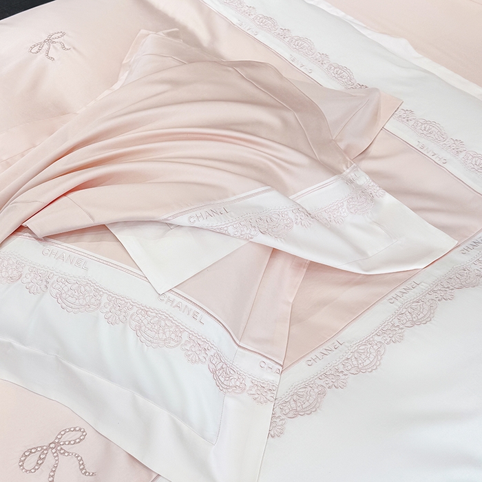 91家纺网 家纺一手货源 找家纺 （总）丞音家纺 2026新款A类少女公主风双股100支贡缎长绒棉四件套刺绣被套绣花床笠高档礼盒装