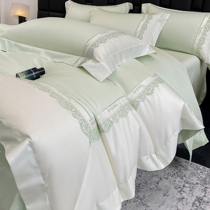 91家纺网 家纺一手货源 找家纺 丞音家纺 2026新款A类少女公主风双股100支贡缎长绒棉四件套刺绣被套绣花床笠高档礼盒装 露熙-清新绿