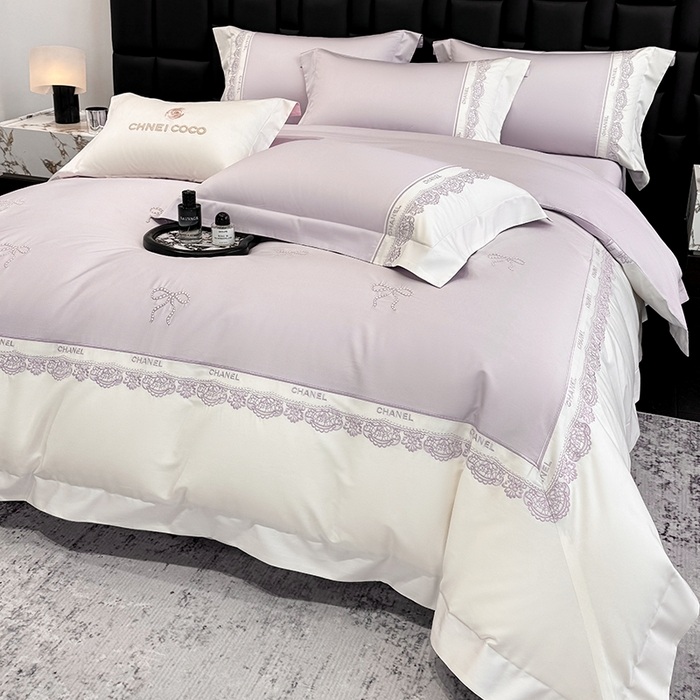 91家纺网 家纺一手货源 找家纺 丞音家纺 2026新款A类少女公主风双股100支贡缎长绒棉四件套刺绣被套绣花床笠高档礼盒装 露熙-香芋紫