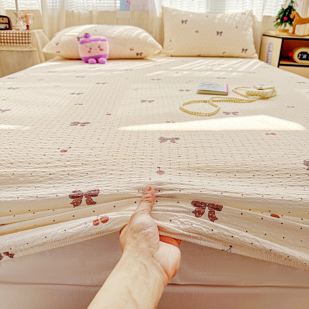 91家纺网 家纺一手货源 找家纺 N先生+V 13814689556 发大图/买家秀 2026春夏新款软糯糯泡芙纱单床笠 床笠单件 可可甜心（床笠）