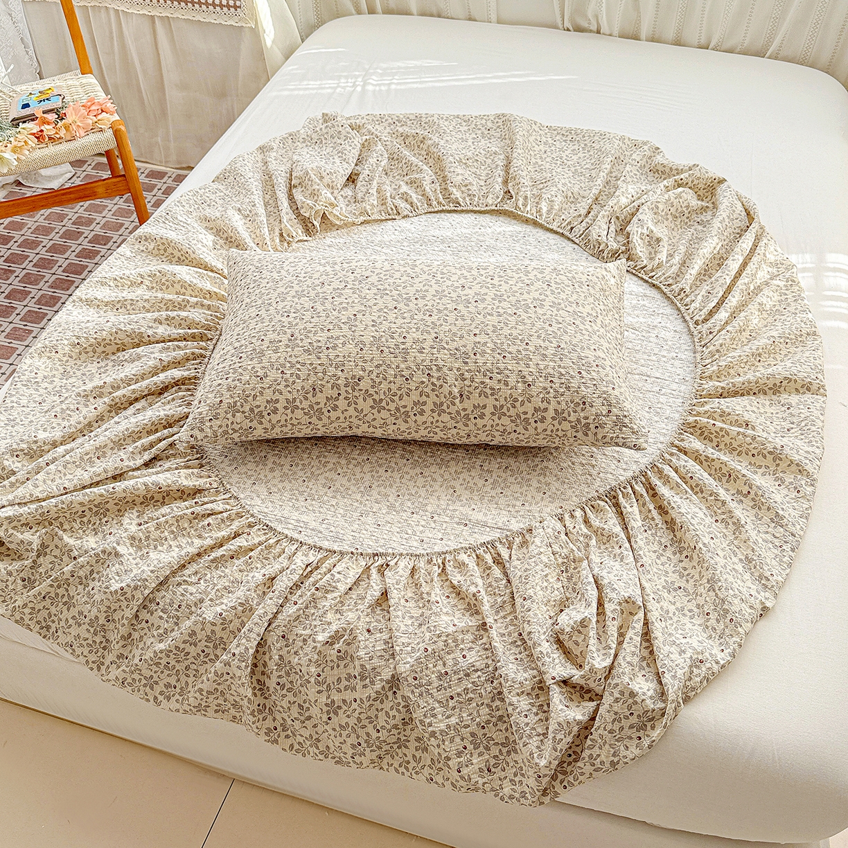 91家纺网 家纺一手货源 找家纺 N先生+V 13814689556 发大图/买家秀 2026春夏新款软糯糯泡芙纱单床笠 床笠单件 花蔓（床笠）