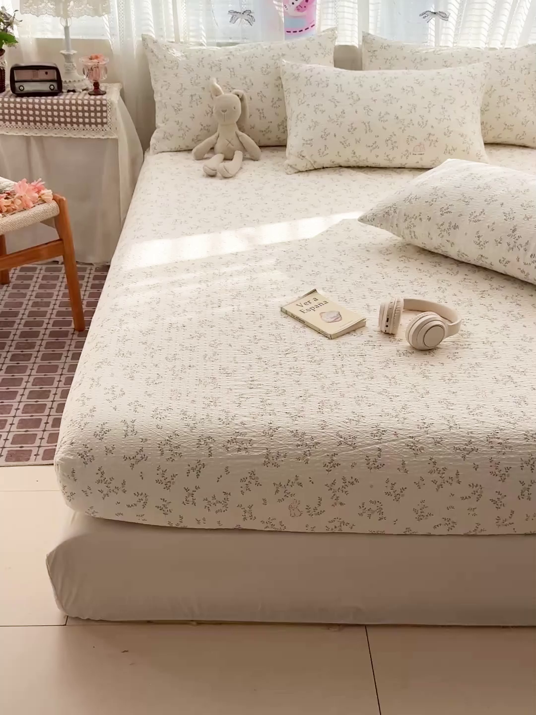 91家纺网 家纺一手货源 找家纺 N先生+V 13814689556 发大图/买家秀 2026春夏新款软糯糯泡芙纱单床笠 床笠单件 春日花语（床笠）