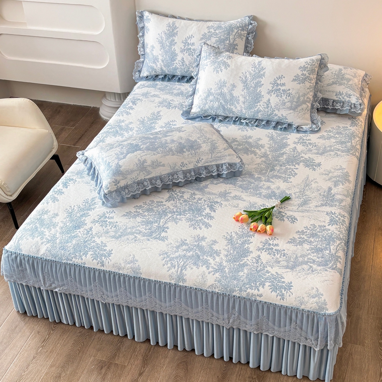 91家纺网 家纺一手货源 找家纺 金艾草 2026新款PE双面提花床裙凉席三件套 清新-蓝色