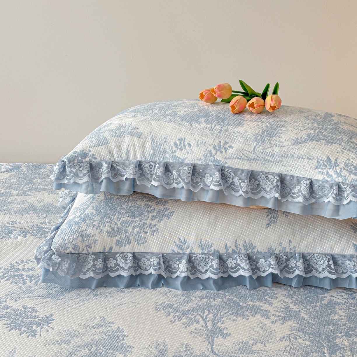 91家纺网 家纺一手货源 找家纺 金艾草 2026新款PE双面提花床裙凉席三件套 清新-蓝色