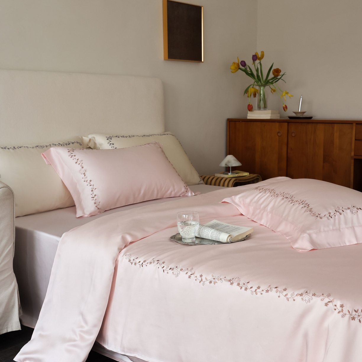 91家纺网 家纺一手货源 找家纺 初拾 2026新款60支奥地利进口兰精天丝四件套—嘉丽斯 嘉丽斯-轻柔粉