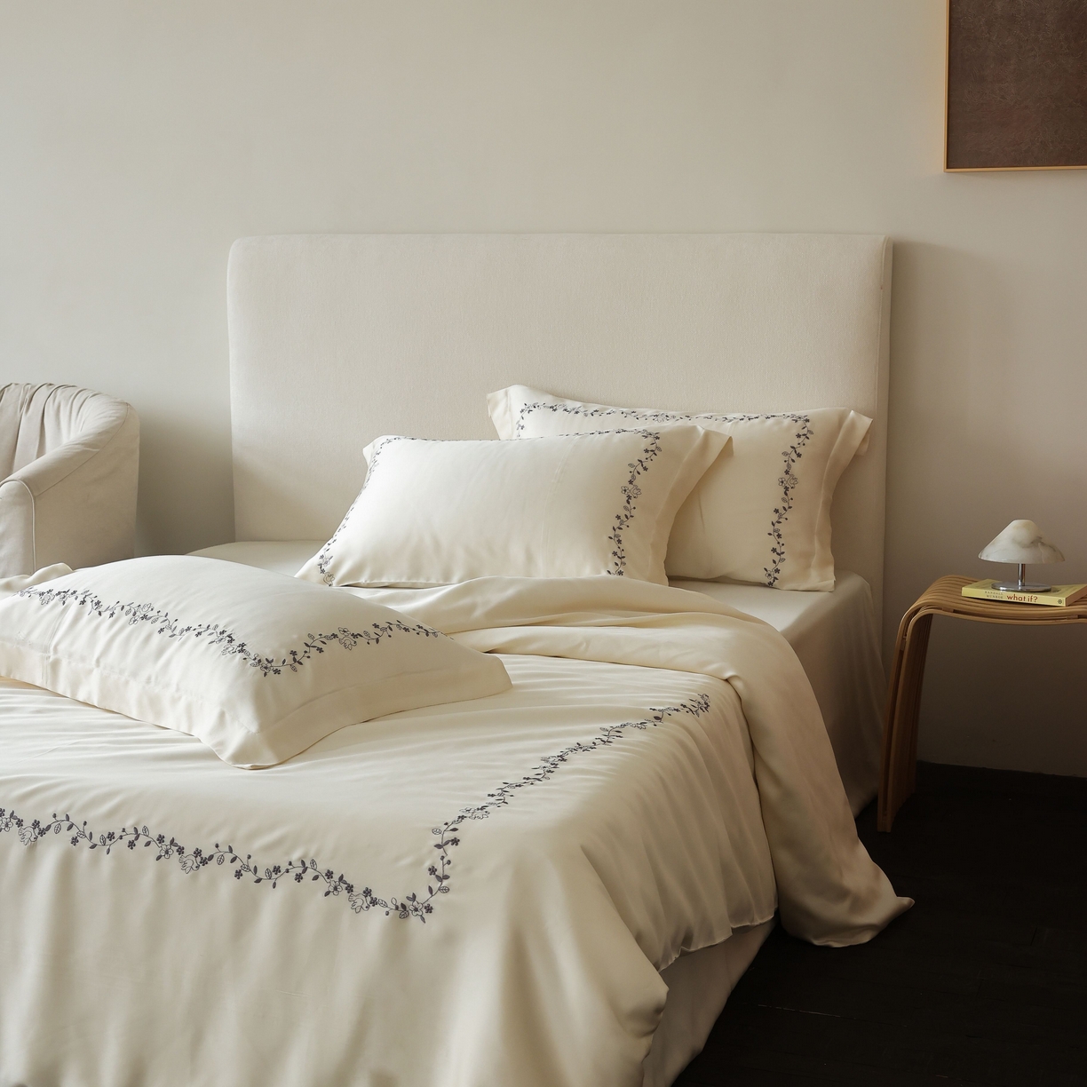 91家纺网 家纺一手货源 找家纺 初拾 2026新款60支奥地利进口兰精天丝四件套—嘉丽斯 嘉丽斯-茉莉白