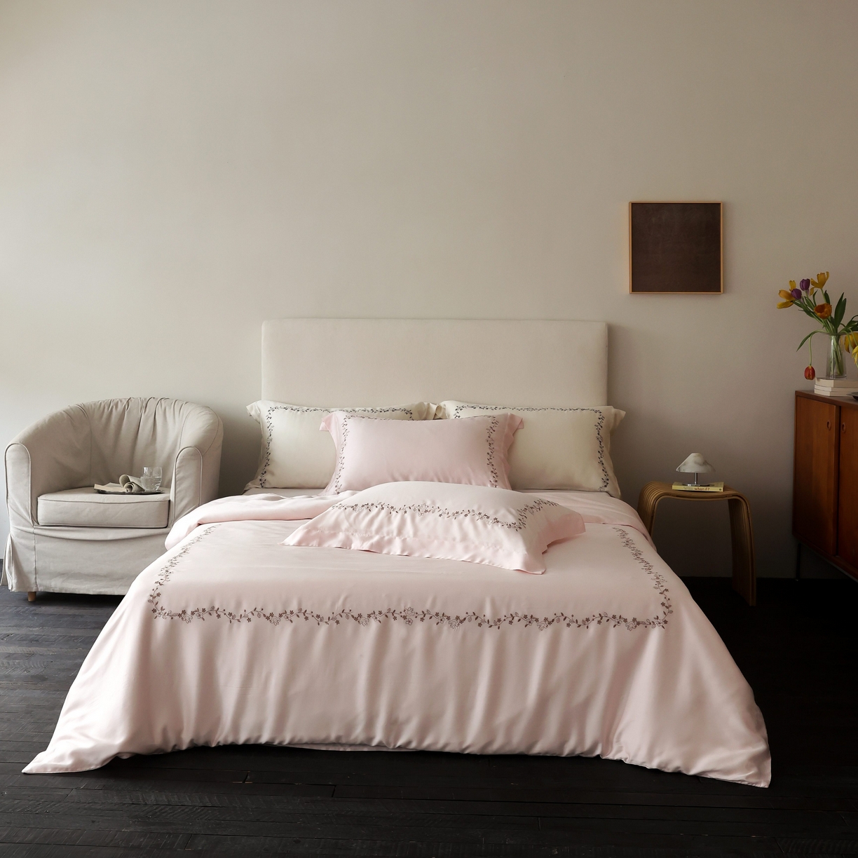 91家纺网 家纺一手货源 找家纺 初拾 2026新款60支奥地利进口兰精天丝四件套—嘉丽斯 嘉丽斯-轻柔粉