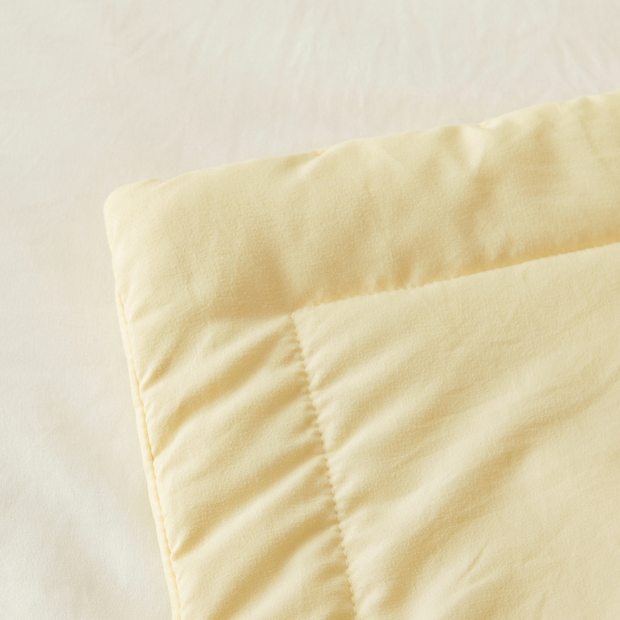 91家纺网 家纺一手货源 找家纺 晓时候 2026新款无印风水洗棉新疆棉花被夏被夏凉被空调被子 素夏-白黄