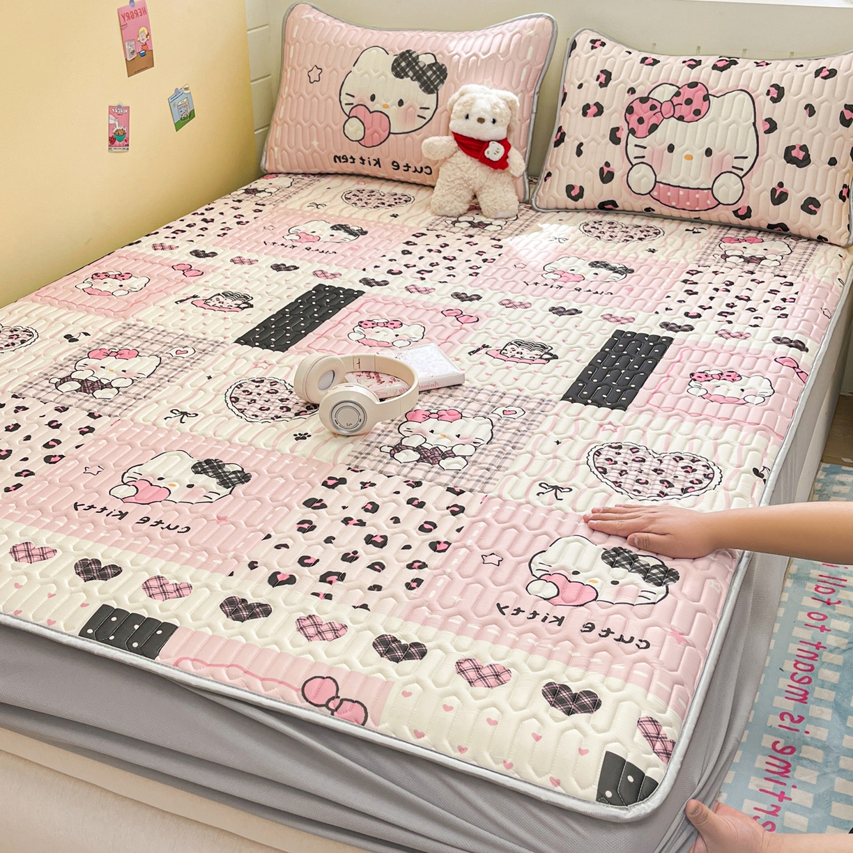 91家纺网 家纺一手货源 找家纺 摩妮卡 24新款1200D肌理纹刺绣凉席床单款三件套艾娇粉