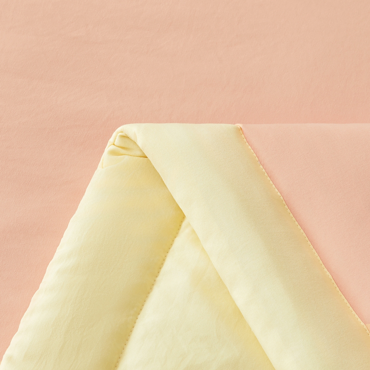 91家纺网 家纺一手货源 找家纺 晓时候 2026新款无印风水洗棉新疆棉花被夏被夏凉被空调被子 素夏-粉黄