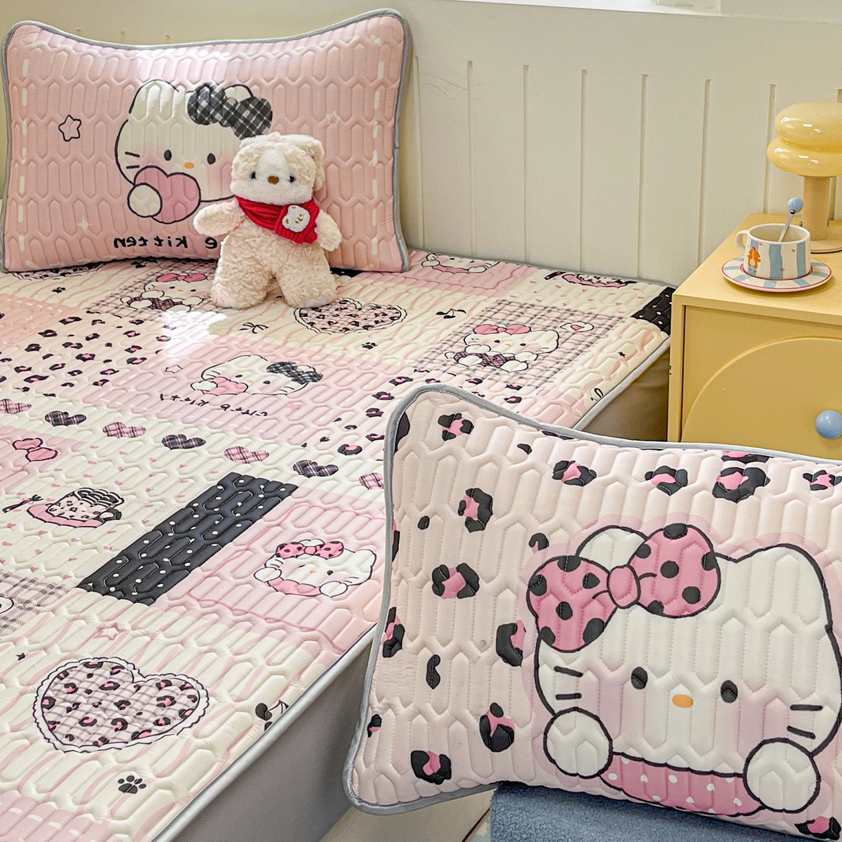 91家纺网 家纺一手货源 找家纺 （总）摩妮卡 2026春夏新款凉感丝印花小清新乳胶凉席席子床笠款三件套