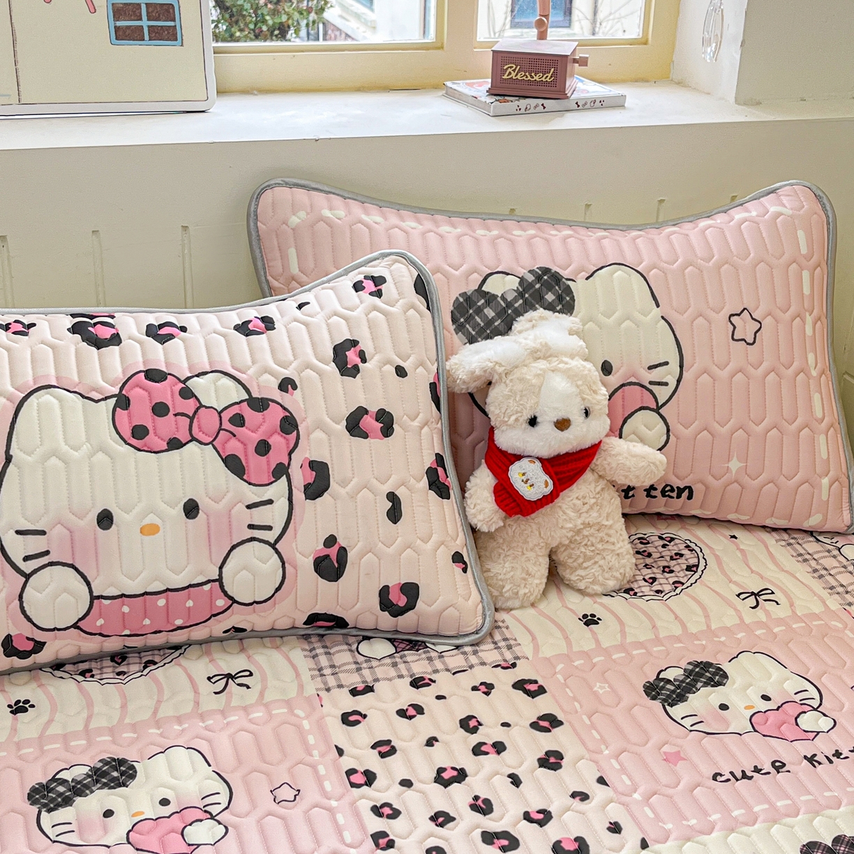 91家纺网 家纺一手货源 找家纺 （总）摩妮卡 2026春夏新款凉感丝印花小清新乳胶凉席席子床笠款三件套