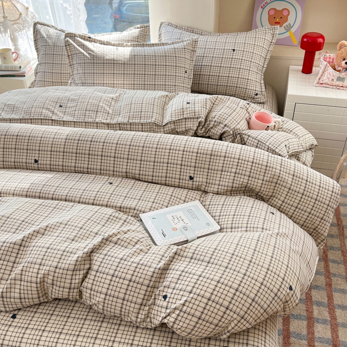 91家纺网 家纺一手货源 找家纺 世爵 2026春夏新款亲肤磨毛印花四件套 甜心格子