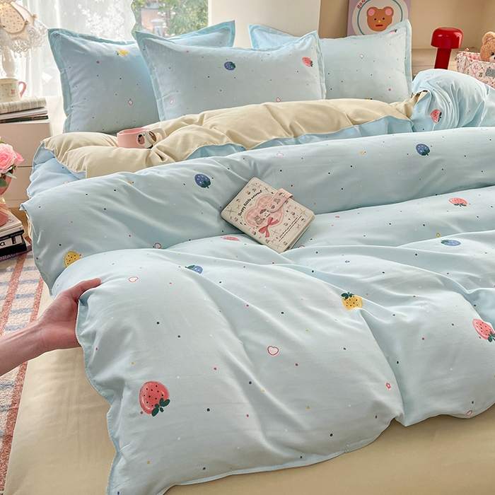 91家纺网 家纺一手货源 找家纺 世爵 2026春夏新款亲肤磨毛印花四件套 小草莓 兰