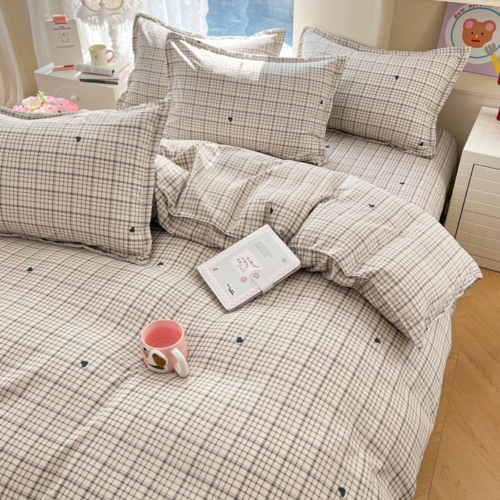 91家纺网 家纺一手货源 找家纺 世爵 2026春夏新款亲肤磨毛印花四件套 甜心格子