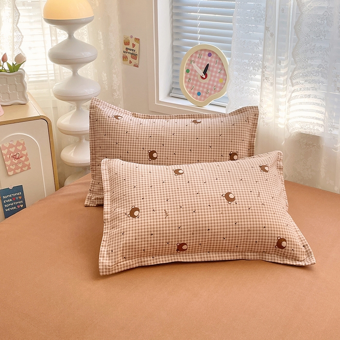 91家纺网 家纺一手货源 找家纺 世爵 2026春夏新款亲肤磨毛印花四件套 熊仔格