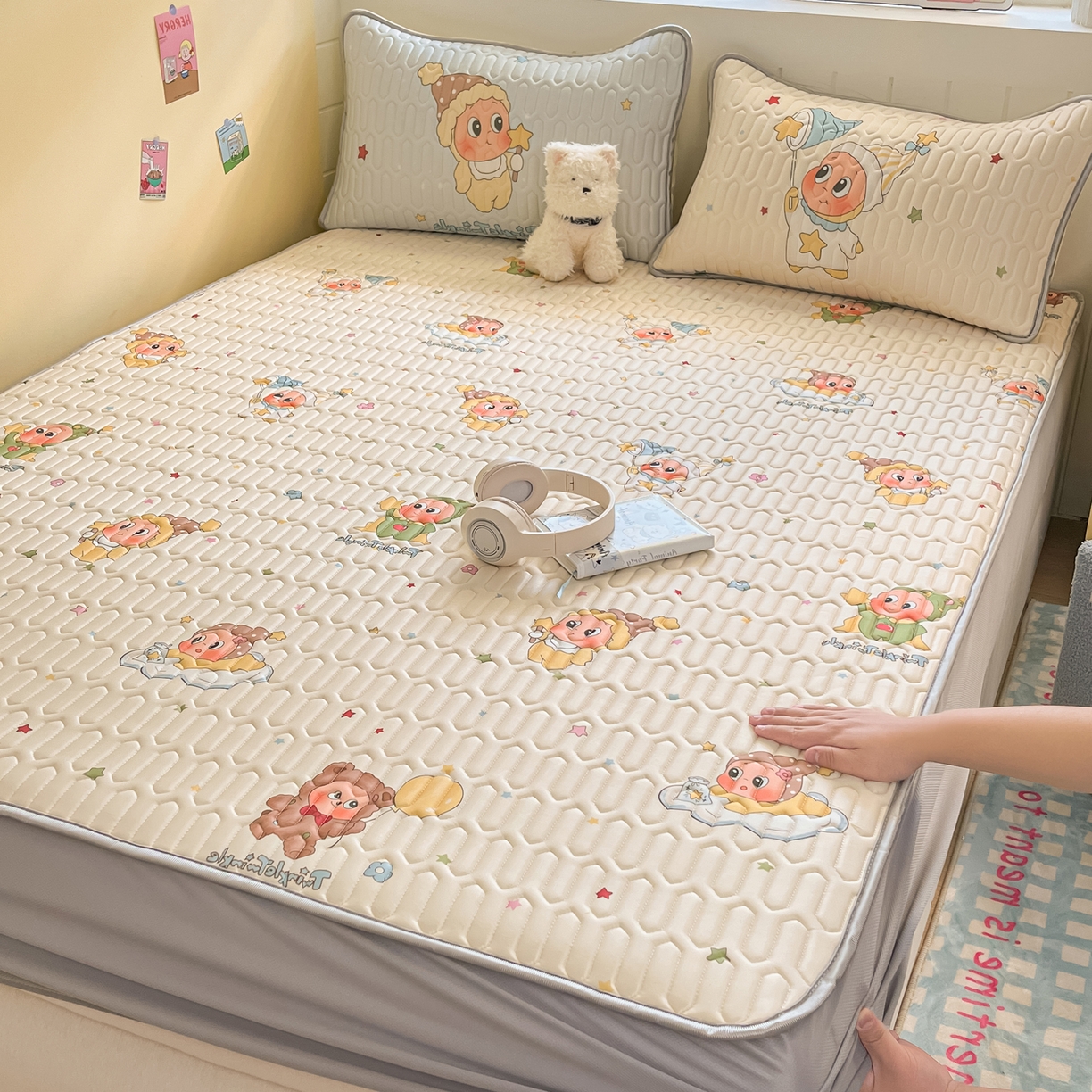 91家纺网 家纺一手货源 找家纺 （总）摩妮卡 2026春夏新款凉感丝印花小清新乳胶凉席席子床笠款三件套