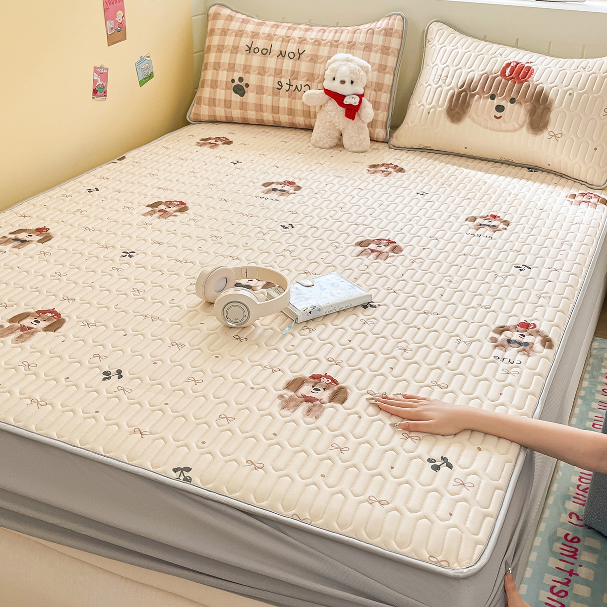 91家纺网 家纺一手货源 找家纺 （总）摩妮卡 2026春夏新款凉感丝印花小清新乳胶凉席席子床笠款三件套