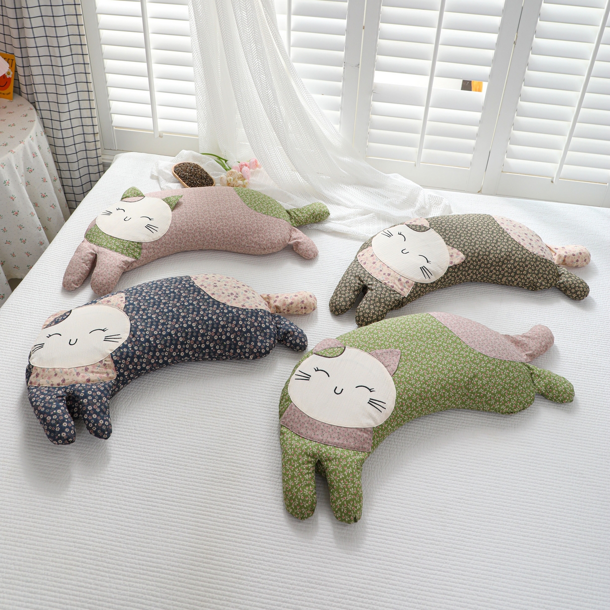 91家纺网 家纺一手货源 找家纺 芯洲 2026年新款卡通猫咪造型可爱抱枕荞麦枕枕头枕芯 幸福喵-青绿 30*60cm/只