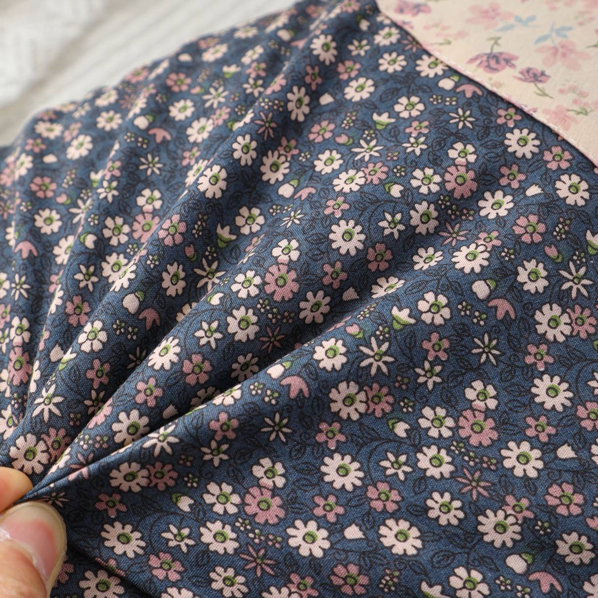 91家纺网 家纺一手货源 找家纺 芯洲 2026年新款卡通猫咪造型可爱抱枕荞麦枕枕头枕芯 幸福喵-深蓝 30*60cm/只