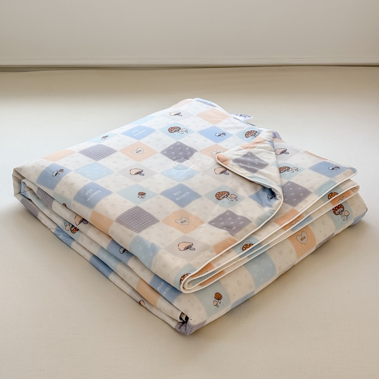 91家纺网 家纺一手货源 找家纺 雯雨家纺 2026新款A类凉感丝夏被夏凉被空调被 格子蘑菇屋