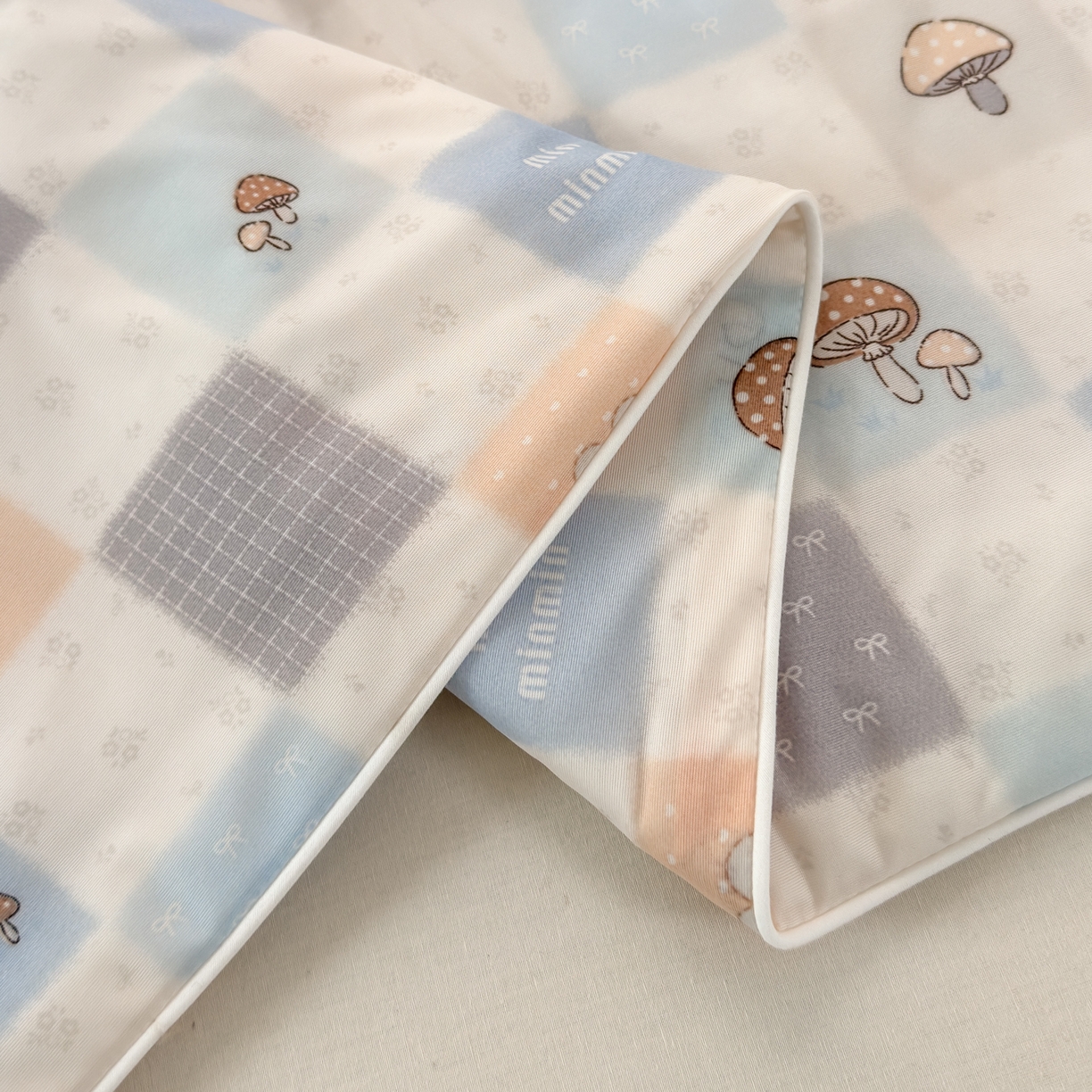 91家纺网 家纺一手货源 找家纺 雯雨家纺 2026新款A类凉感丝夏被夏凉被空调被 格子蘑菇屋