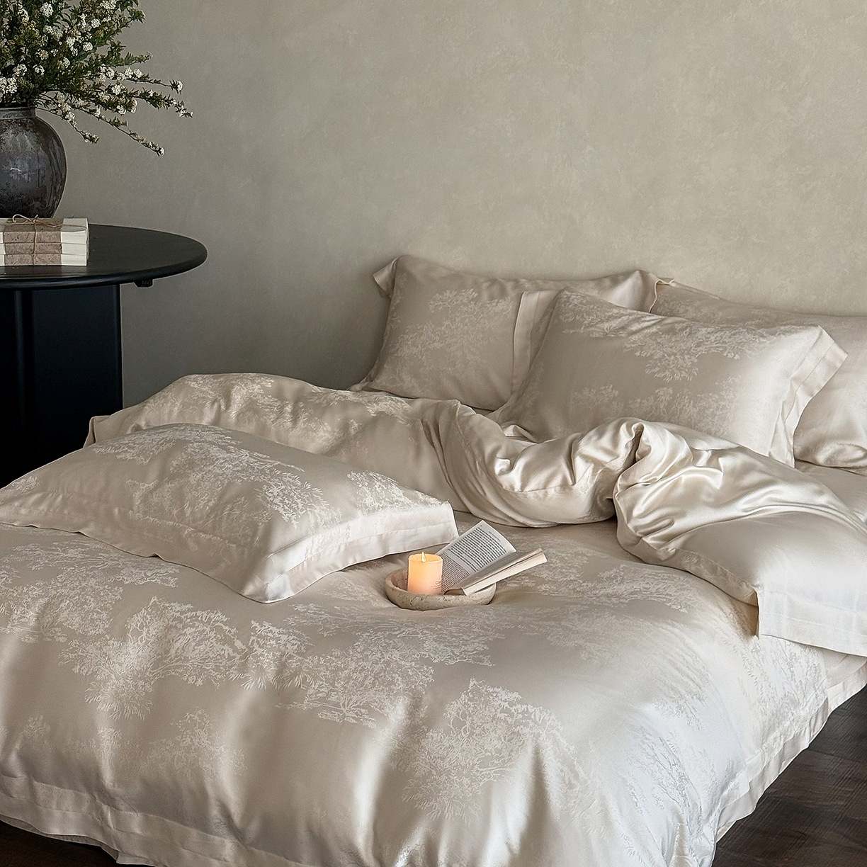 91家纺网 家纺一手货源 找家纺 花时间 2026新款60s兰精天丝四件套-赫本天丝款 会员减10 参与日常超级立减9折后不低于368/388 天丝款-赫本香槟