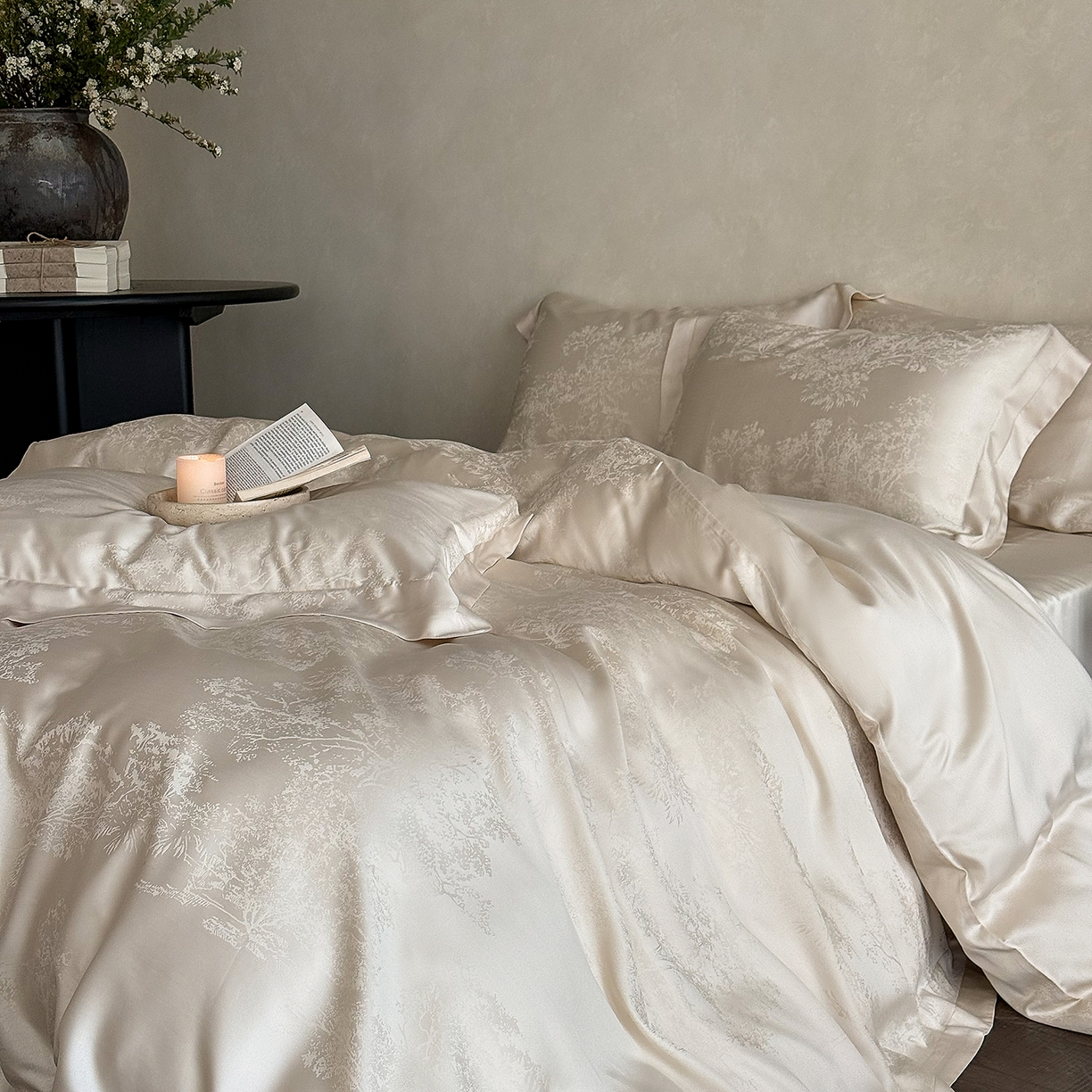 91家纺网 家纺一手货源 找家纺 花时间 2026新款60s兰精天丝四件套-赫本天丝款 会员减10 参与日常超级立减9折后不低于368/388 天丝款-赫本香槟