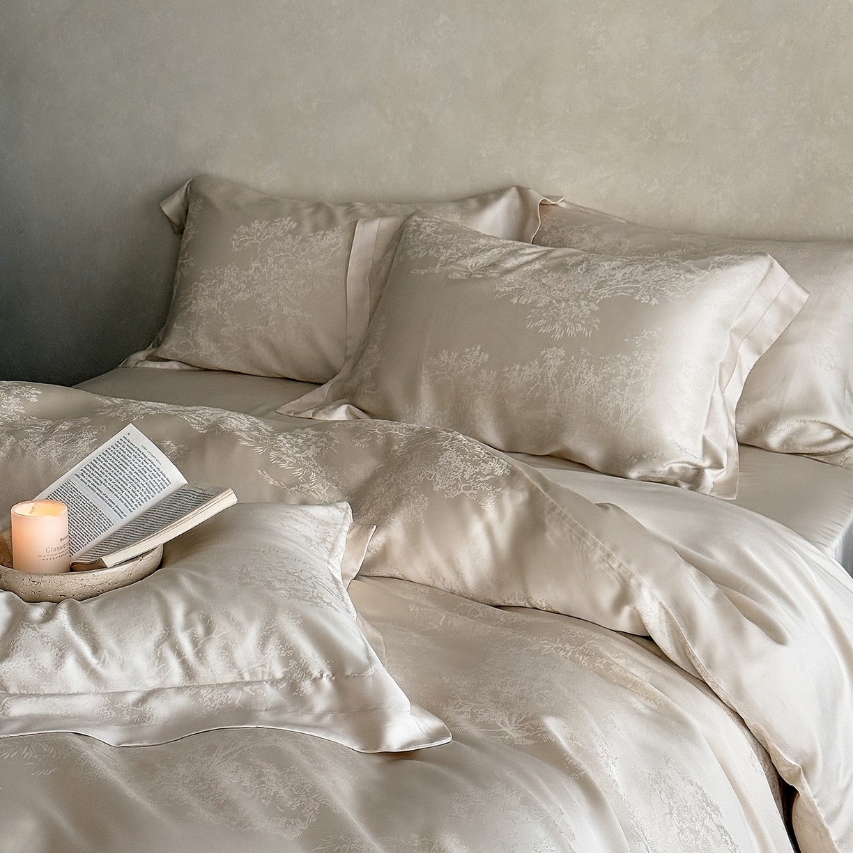 91家纺网 家纺一手货源 找家纺 花时间 2026新款60s兰精天丝四件套-赫本天丝款 会员减10 参与日常超级立减9折后不低于368/388 天丝款-赫本香槟