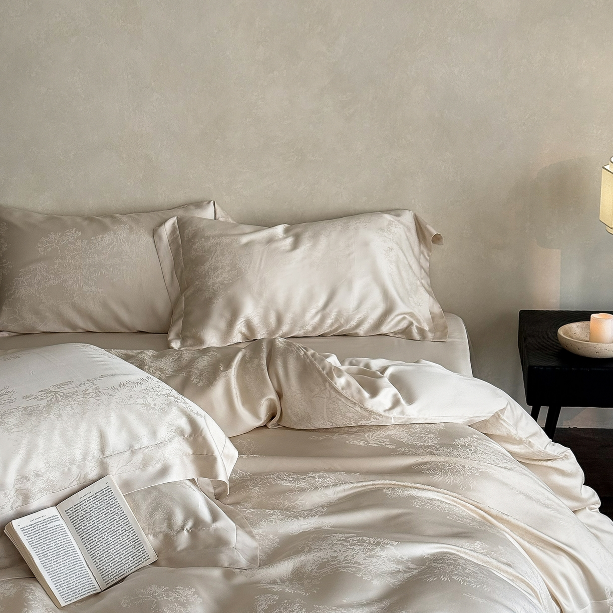 91家纺网 家纺一手货源 找家纺 花时间 2026新款60s兰精天丝四件套-赫本天丝款 会员减10 参与日常超级立减9折后不低于368/388 天丝款-赫本香槟