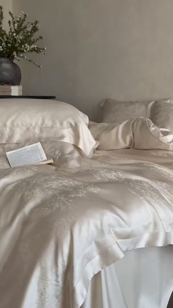 91家纺网 家纺一手货源 找家纺 花时间 2026新款60s兰精天丝四件套-赫本天丝款 会员减10 参与日常超级立减9折后不低于368/388 天丝款-赫本香槟