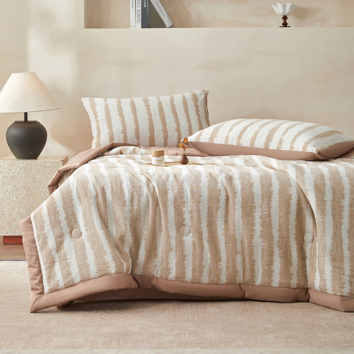 91家纺网 家纺一手货源 找家纺 吾诺家居 2026新款全棉纯棉大提花新疆棉花夏被夏凉被空调被四件套-律动 律动-奶咖