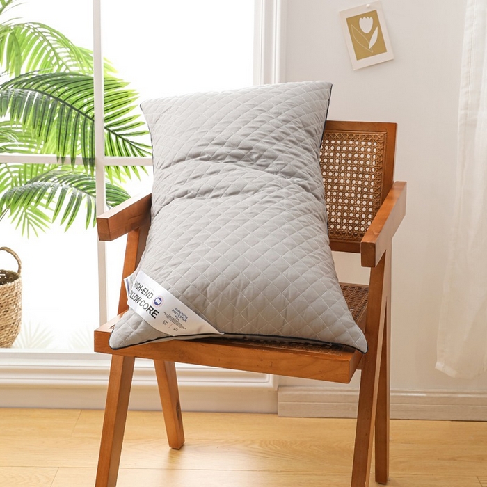 91家纺网 家纺一手货源 找家纺 乐窝家纺仓储 2026外贸跨境爆款 格纹冷灰单边绗绣枕头枕芯 格纹冷灰-单边小灰