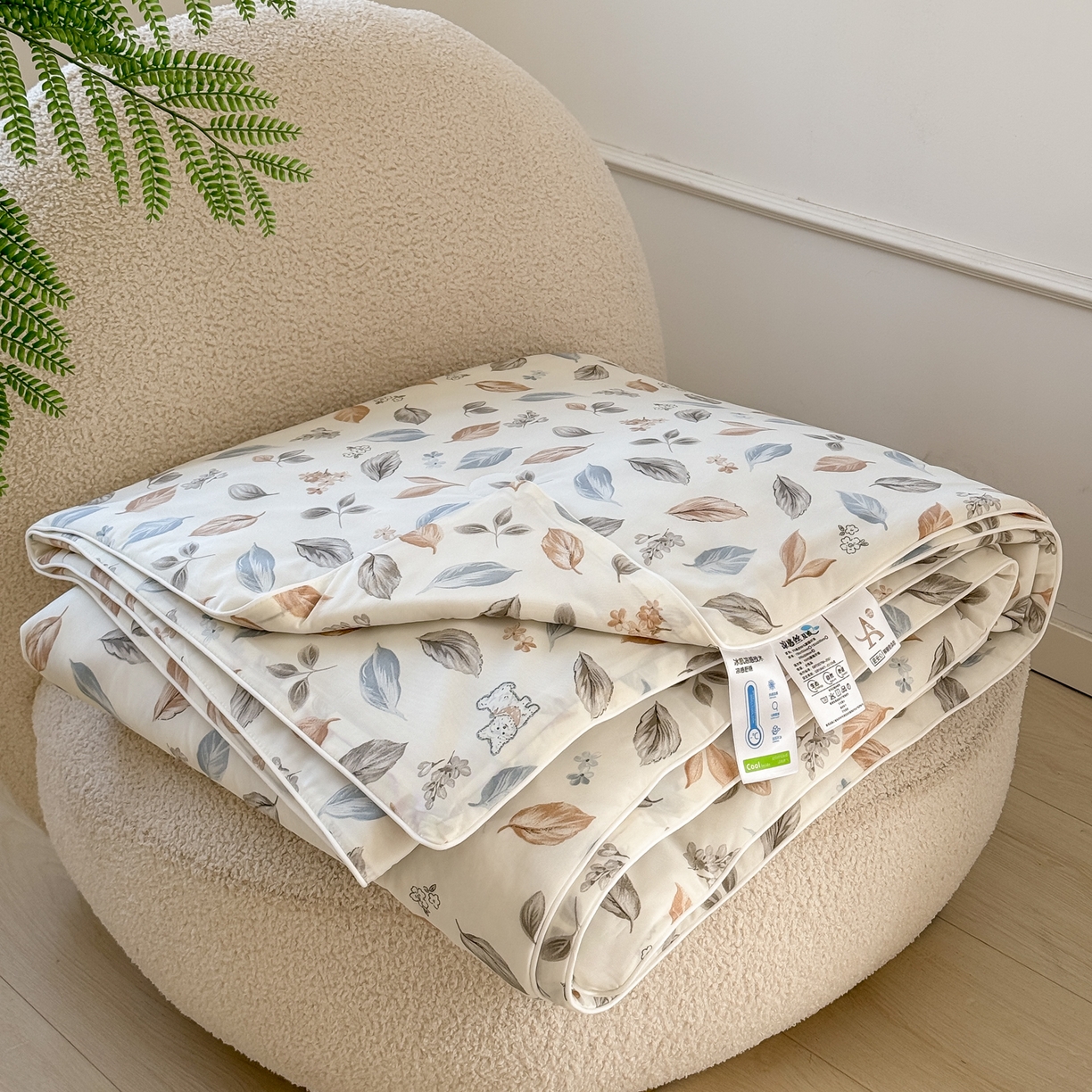 91家纺网 家纺一手货源 找家纺 雯雨家纺 2026新款A类凉感丝夏被夏凉被空调被 林间叶语