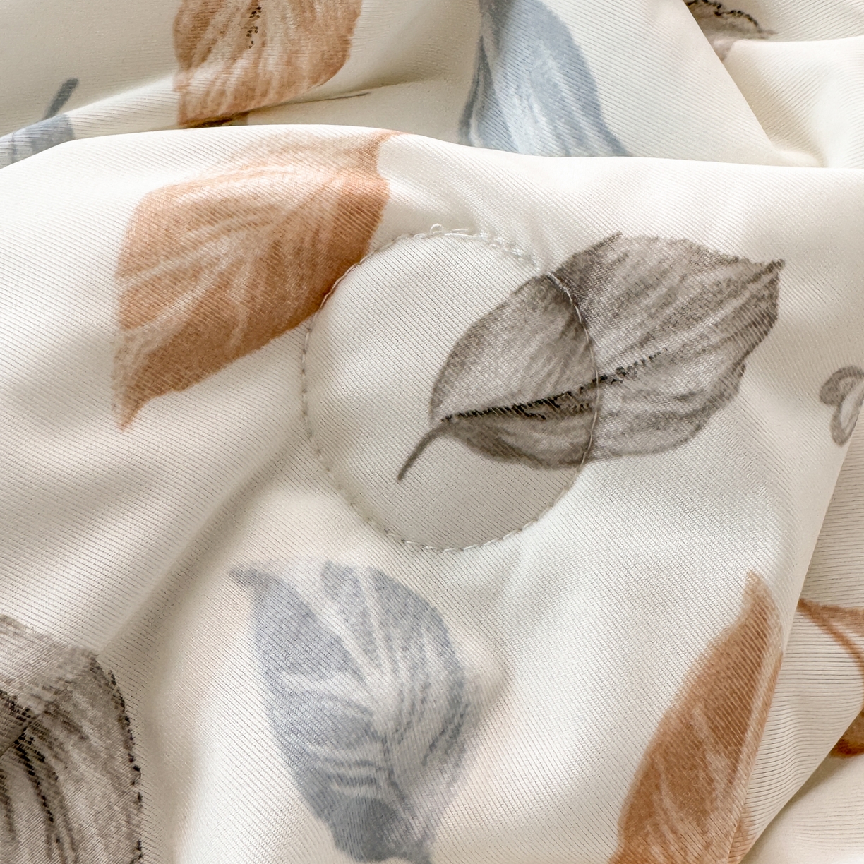 91家纺网 家纺一手货源 找家纺 雯雨家纺 2026新款A类凉感丝夏被夏凉被空调被 林间叶语