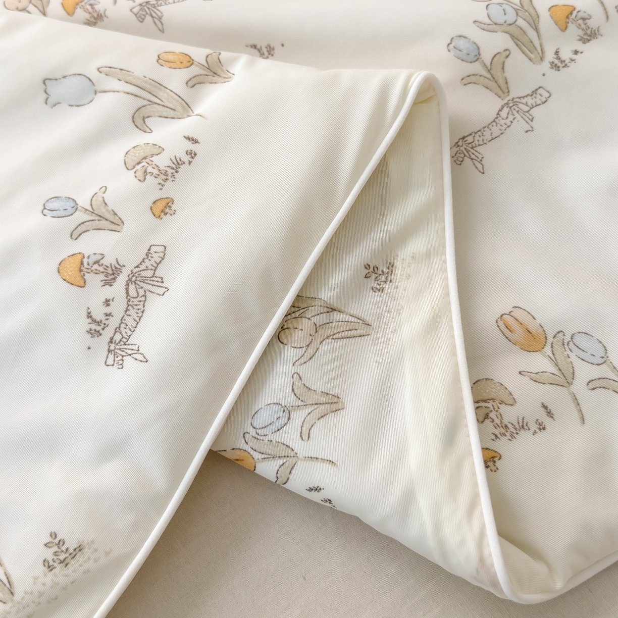 91家纺网 家纺一手货源 找家纺 雯雨家纺 2026新款A类凉感丝夏被夏凉被空调被 绿野花踪