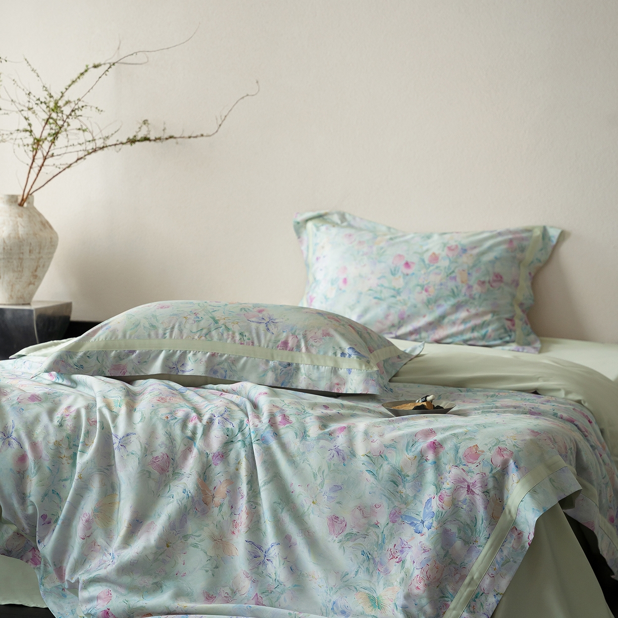 91家纺网 家纺一手货源 找家纺 花时间 2026新款60s天丝棉四件套 （会员减10 参与日常超级立减9折后不低于368/388） 郁见花海-绿