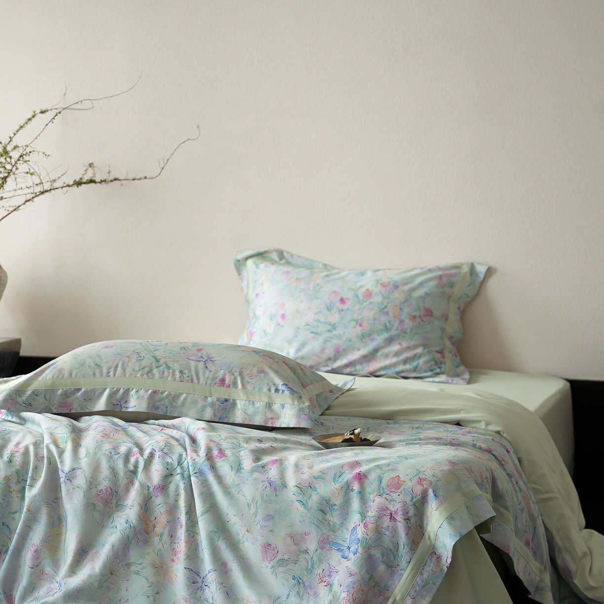 91家纺网 家纺一手货源 找家纺 花时间 2026新款60s天丝棉四件套 （会员减10 参与日常超级立减9折后不低于368/388） 郁见花海-绿