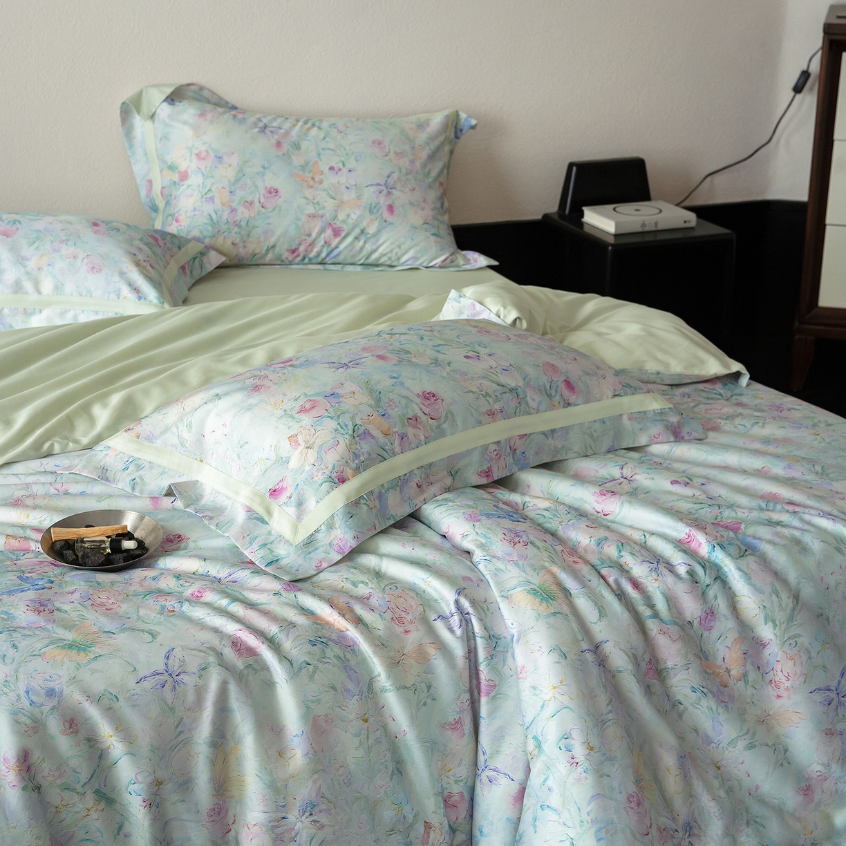 91家纺网 家纺一手货源 找家纺 花时间 2026新款60s天丝棉四件套 （会员减10 参与日常超级立减9折后不低于368/388） 郁见花海-绿