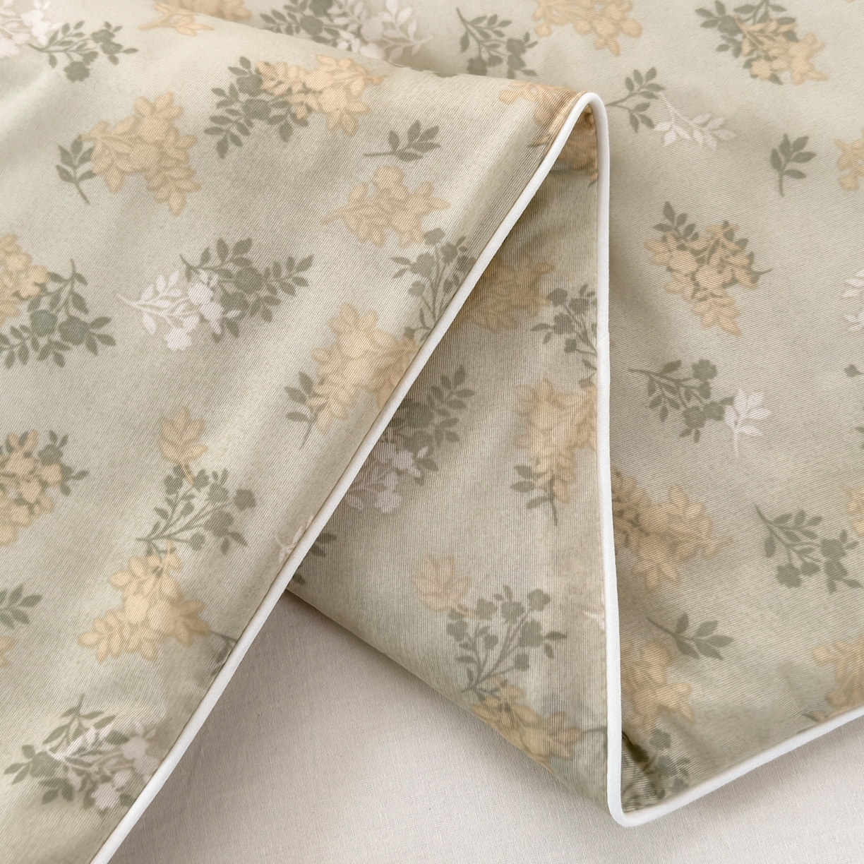 91家纺网 家纺一手货源 找家纺 雯雨家纺 2026新款A类凉感丝夏被夏凉被空调被 秋韵花影