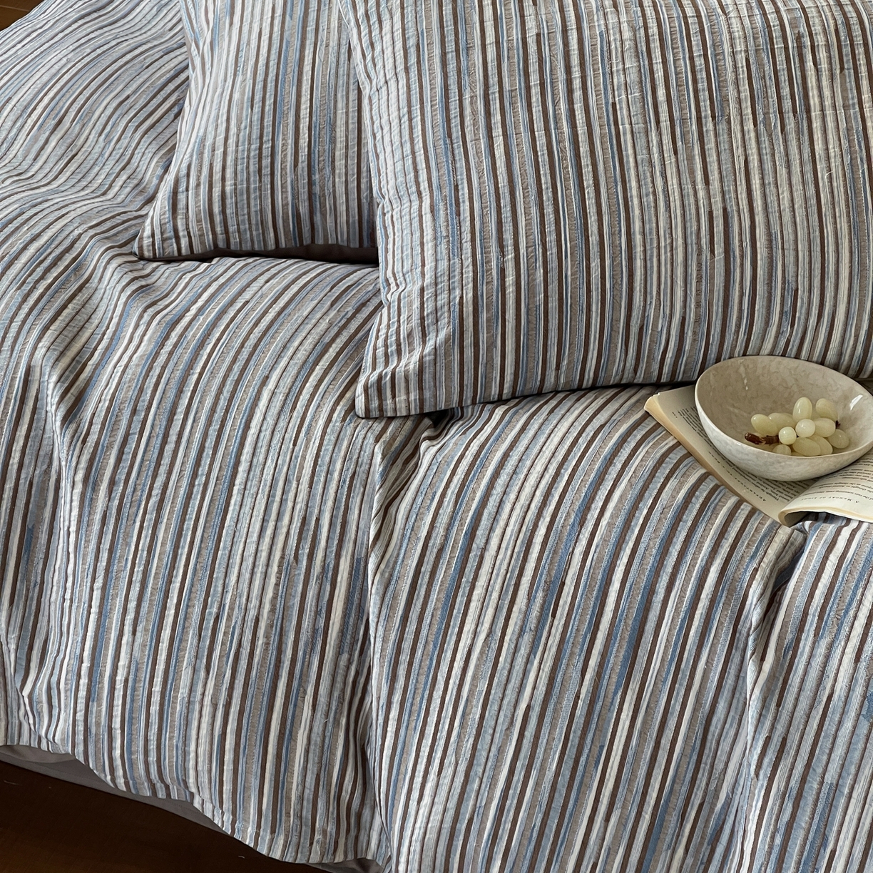 91家纺网 家纺一手货源 找家纺 云上 2026新款全棉纯棉色纺混段染条四件套-暮光 暮光-蓝咖灰